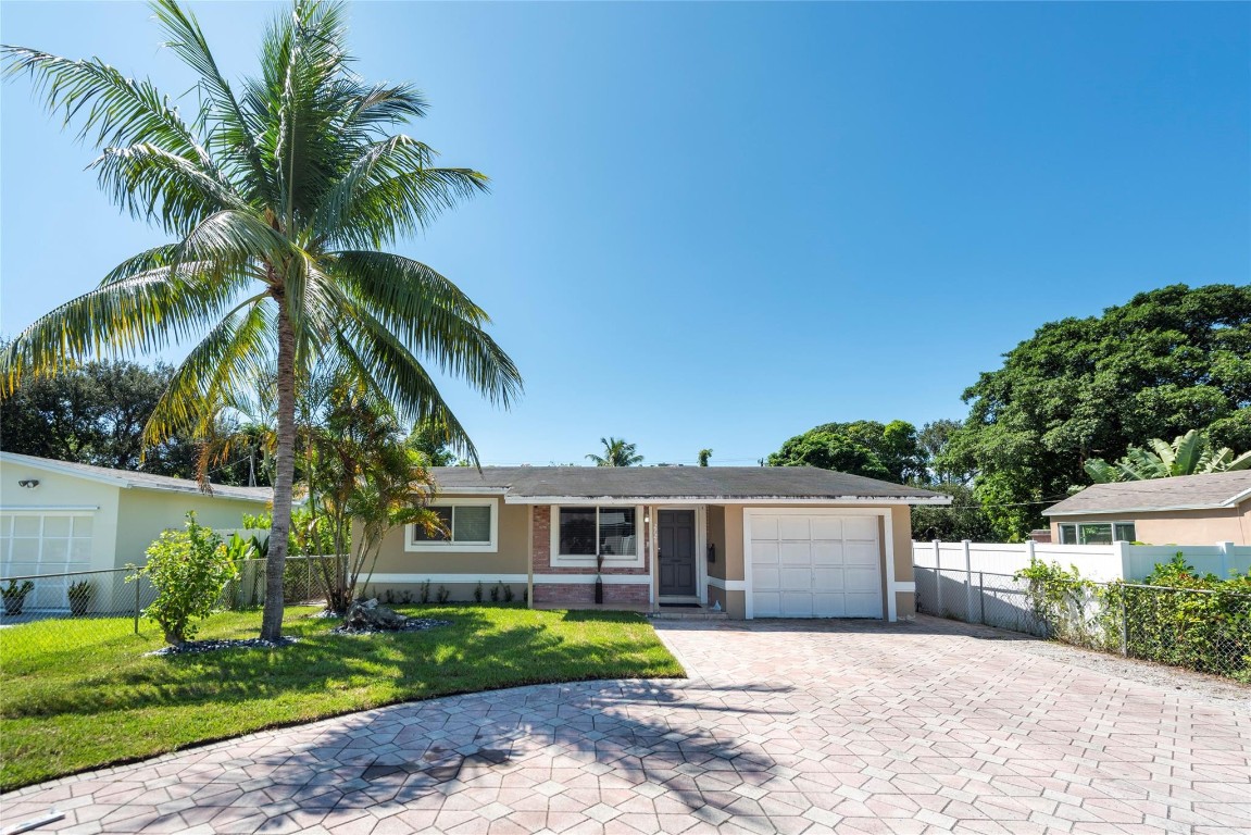 Hollywood Little Ranches - Residential Lease