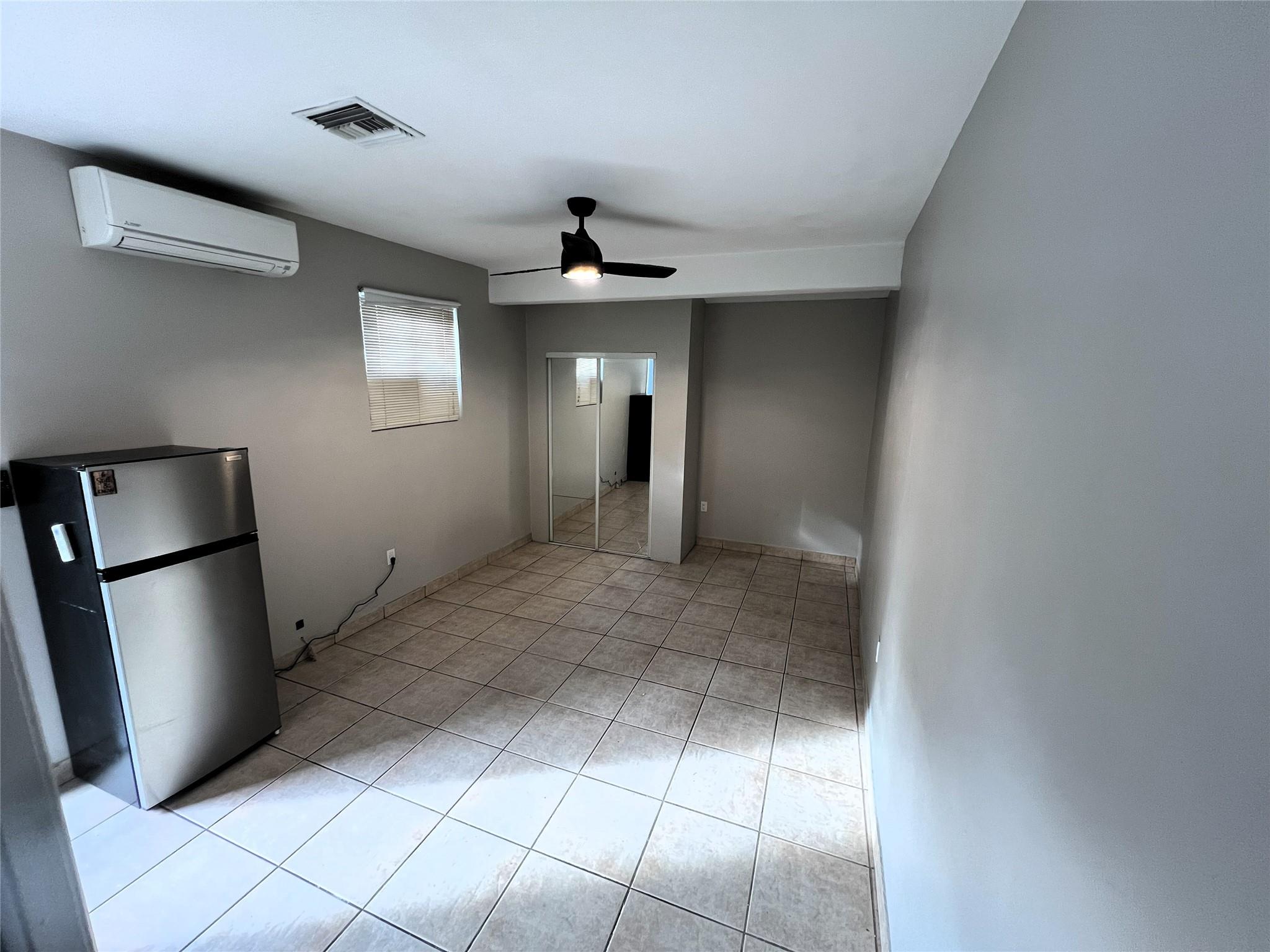 Hollywood Little Ranches - Residential Lease