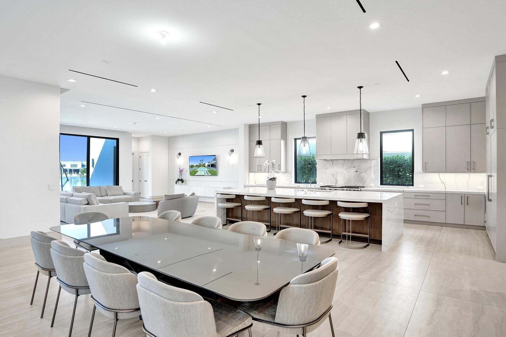 SEA RANCH LAKES - Residential