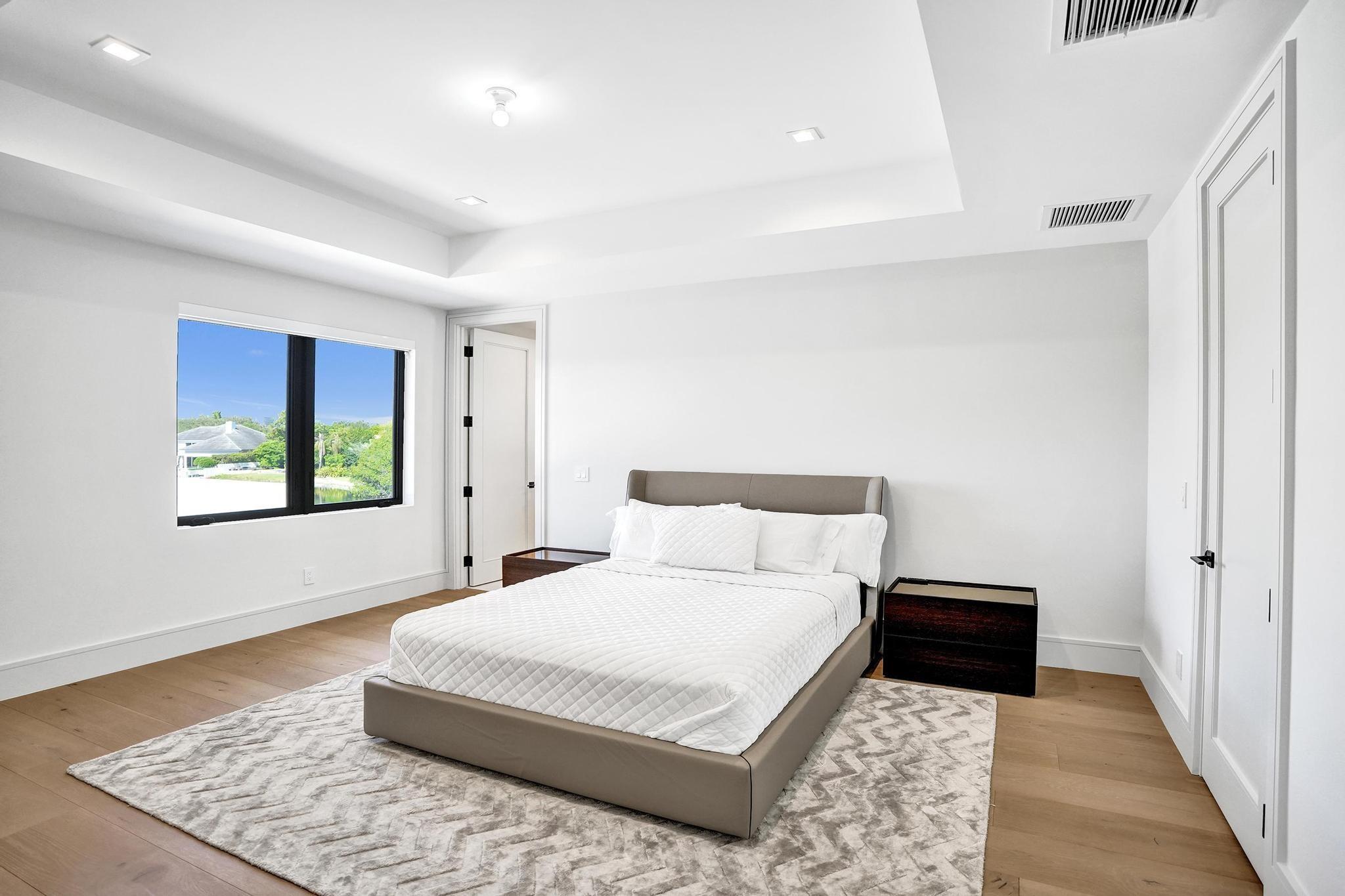 SEA RANCH LAKES - Residential