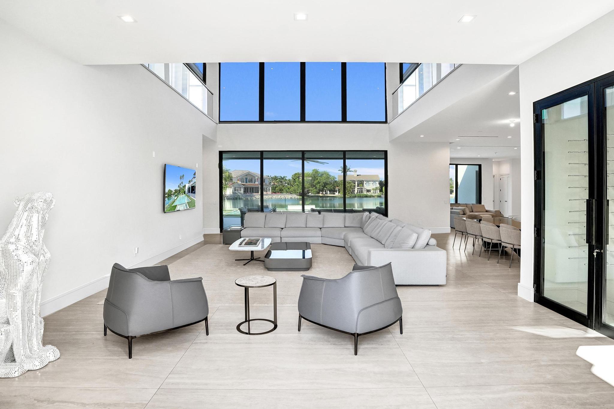 SEA RANCH LAKES - Residential