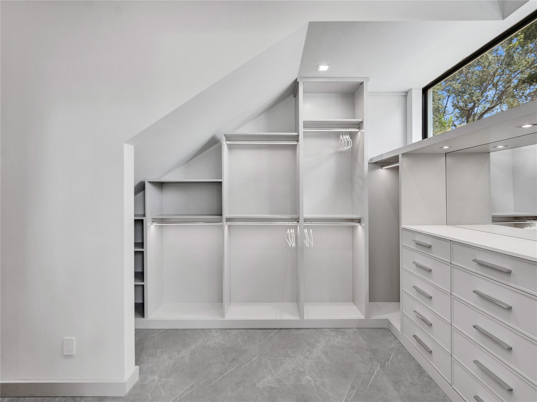 SEA RANCH LAKES - Residential