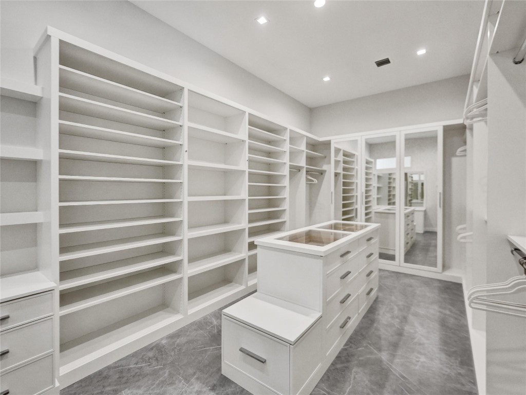 SEA RANCH LAKES - Residential