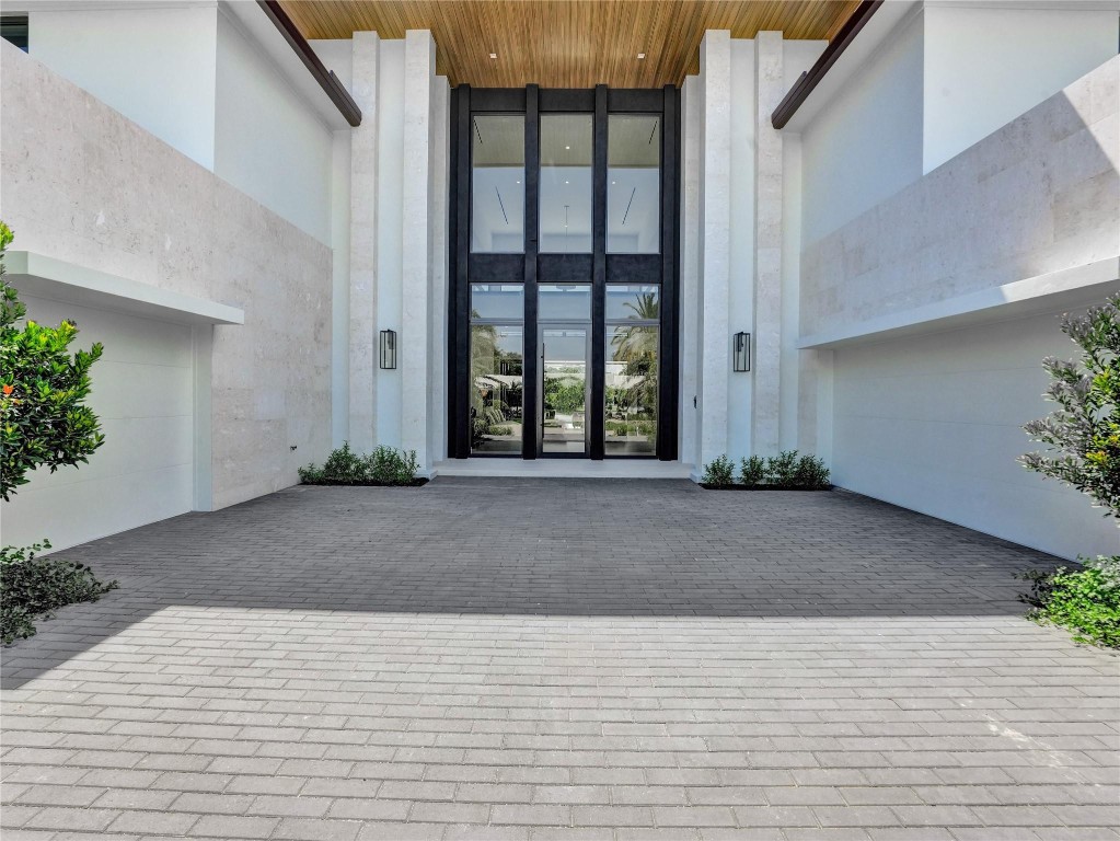 SEA RANCH LAKES - Residential