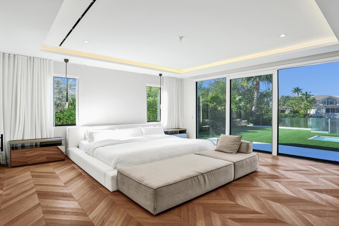 SEA RANCH LAKES - Residential