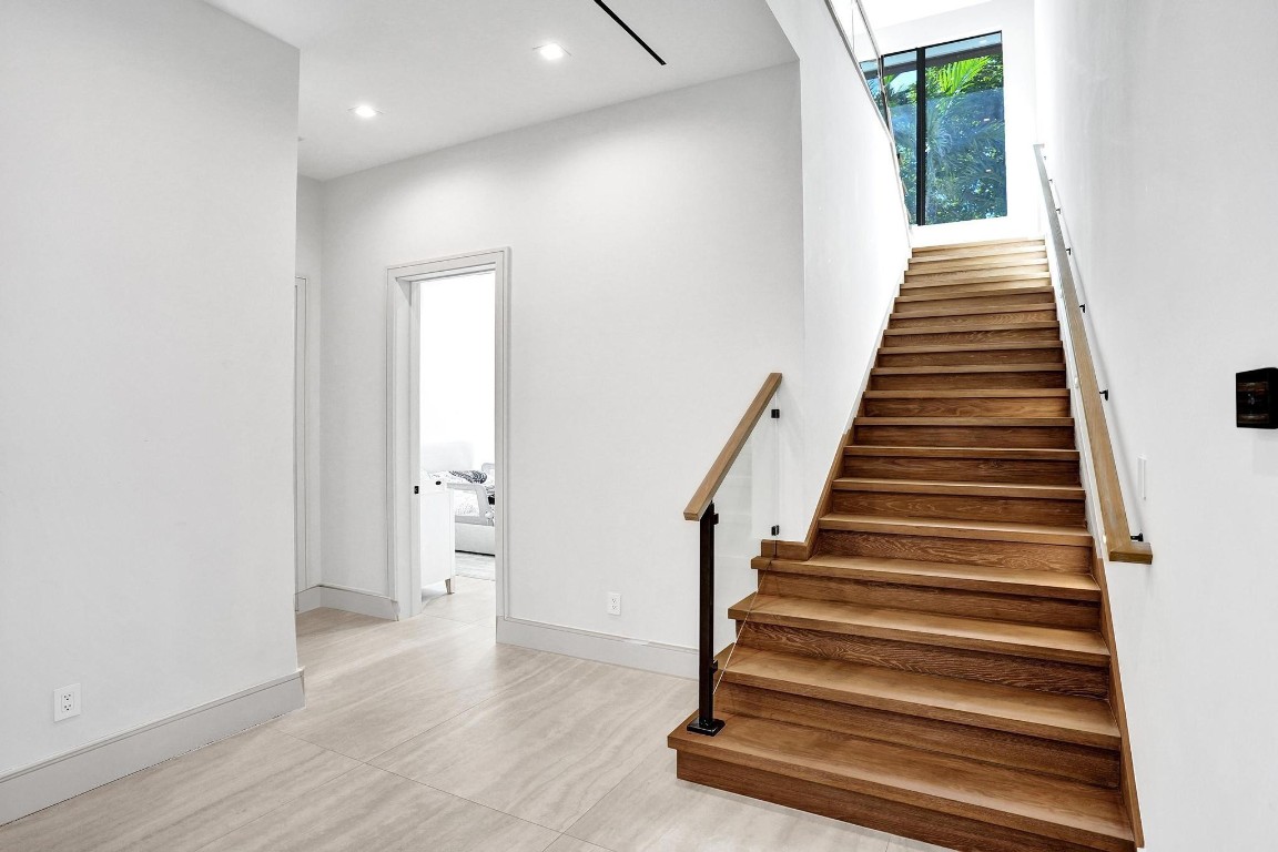 SEA RANCH LAKES - Residential