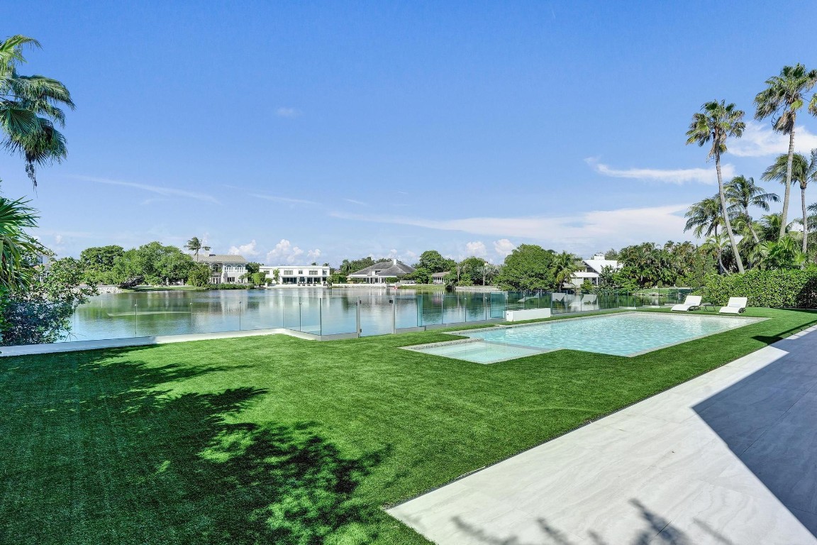 SEA RANCH LAKES - Residential