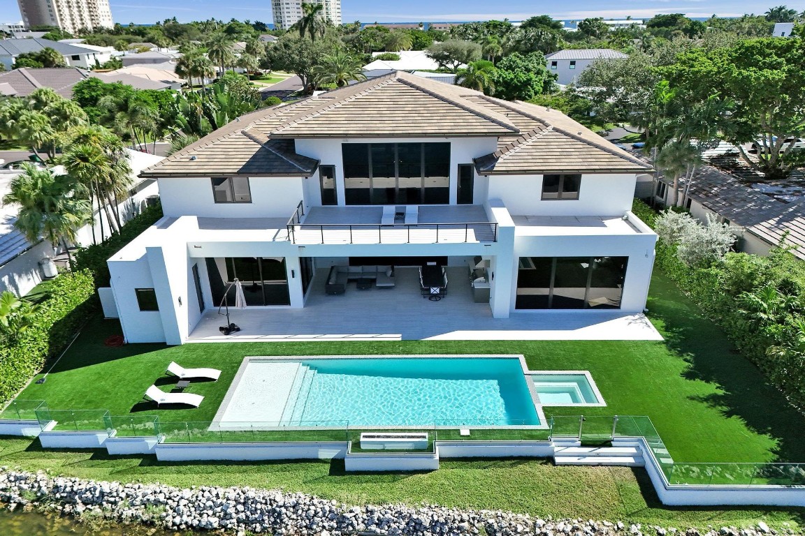 SEA RANCH LAKES - Residential