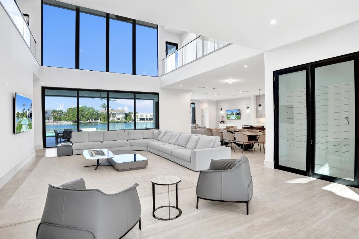 SEA RANCH LAKES - Residential