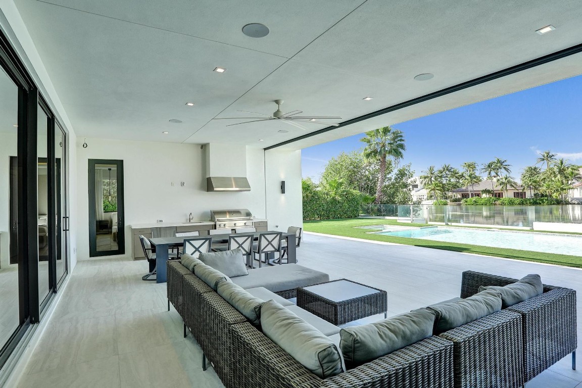 SEA RANCH LAKES - Residential