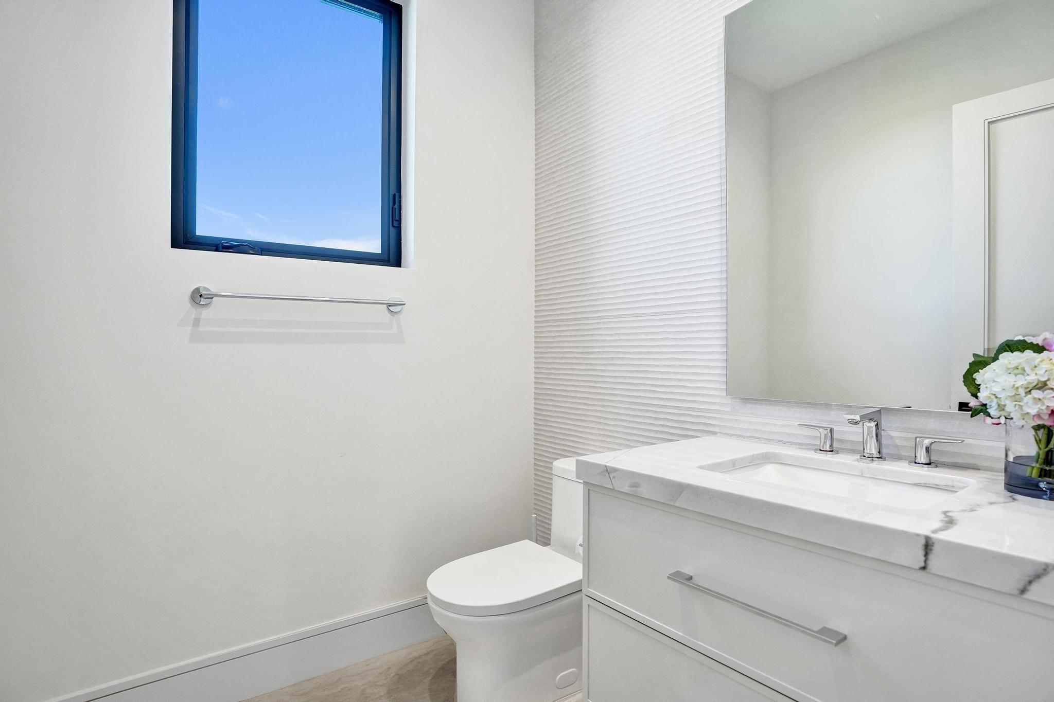 SEA RANCH LAKES - Residential