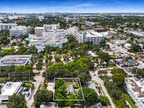 Tiny photo for 111 SE 14TH Street, Fort Lauderdale, FL 33316 (MLS # B26088236)