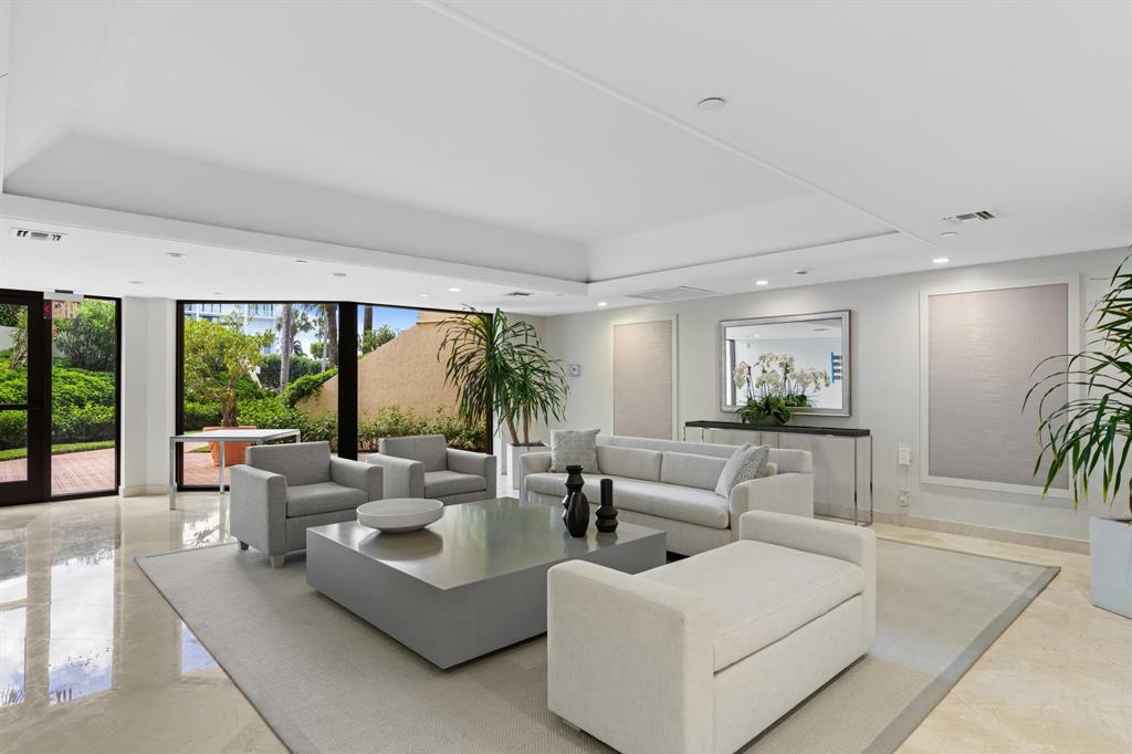 SUTTON PLACE CONDO - Residential