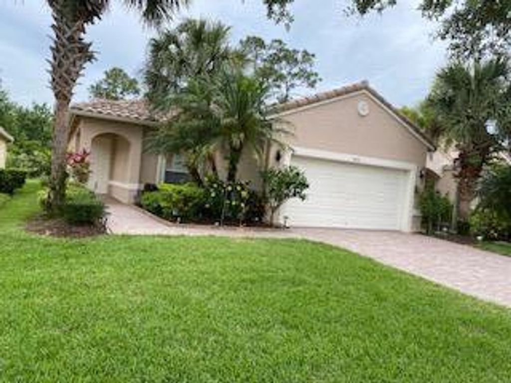 Photo of 362 NW Granville Street, Port Saint Lucie, FL 34986 (MLS # R10716051)