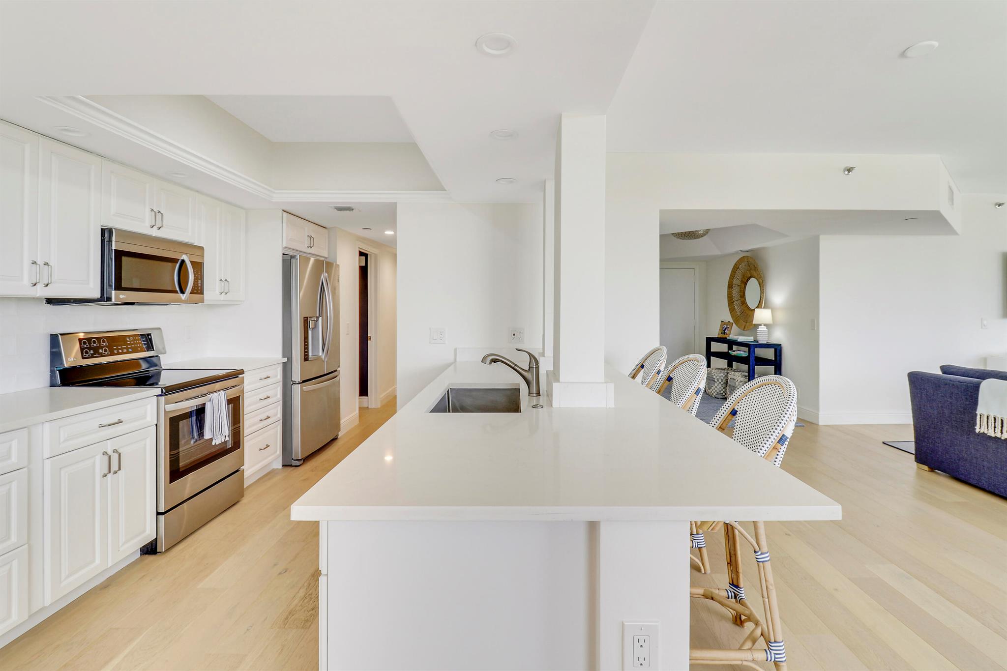 SOUTHPORTE ONE AT JONATHA - Residential Lease