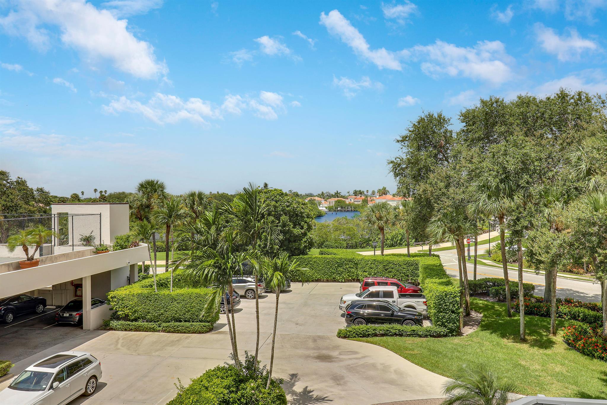 SOUTHPORTE ONE AT JONATHA - Residential Lease