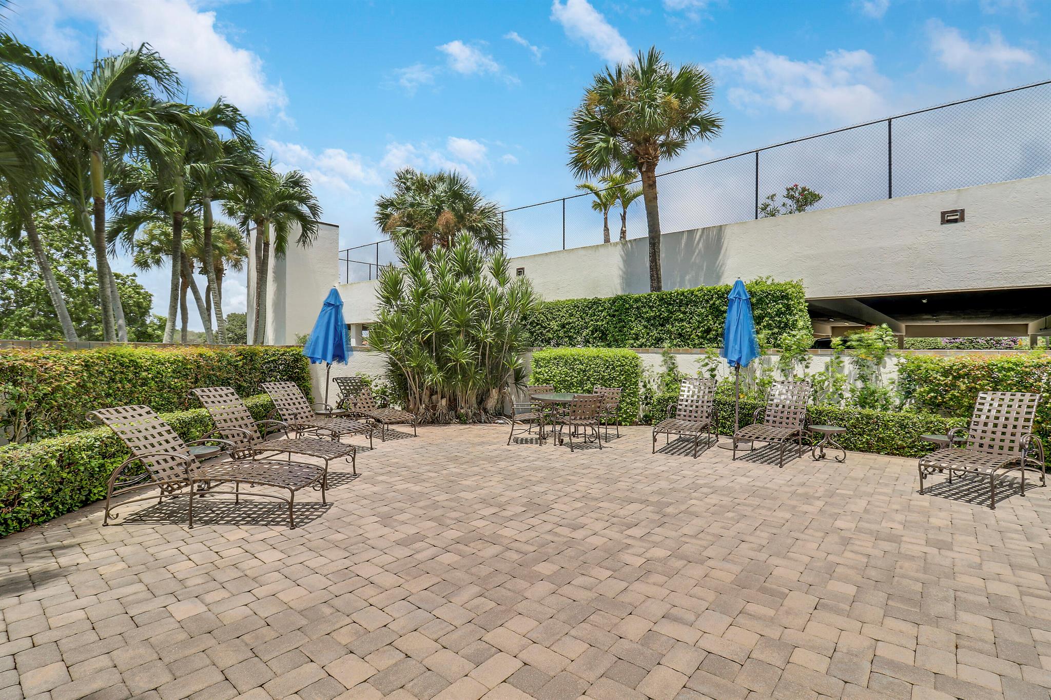 SOUTHPORTE ONE AT JONATHA - Residential Lease