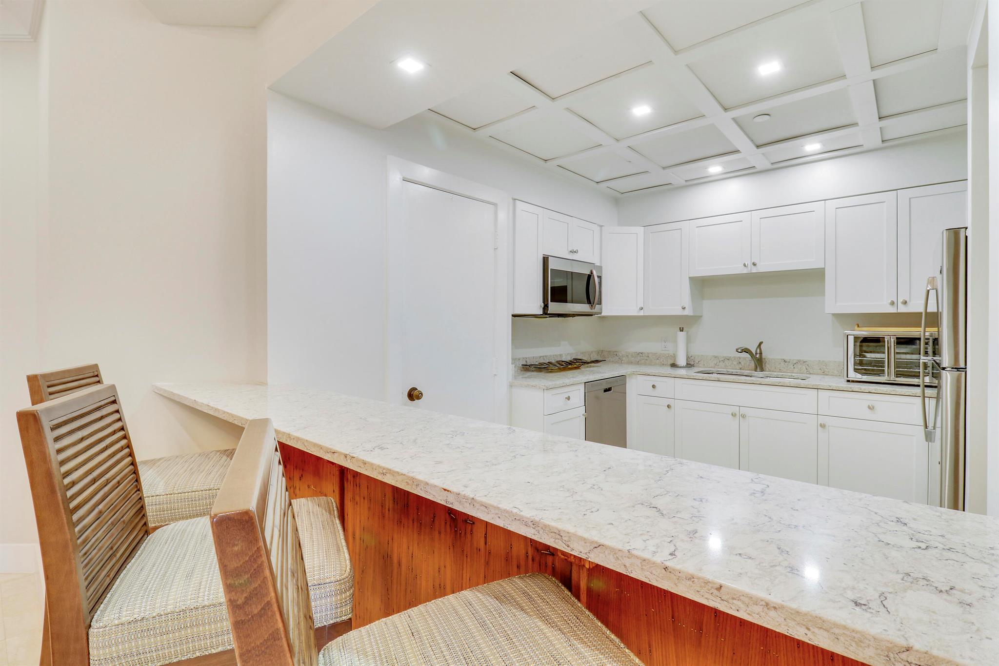 SOUTHPORTE ONE AT JONATHA - Residential Lease