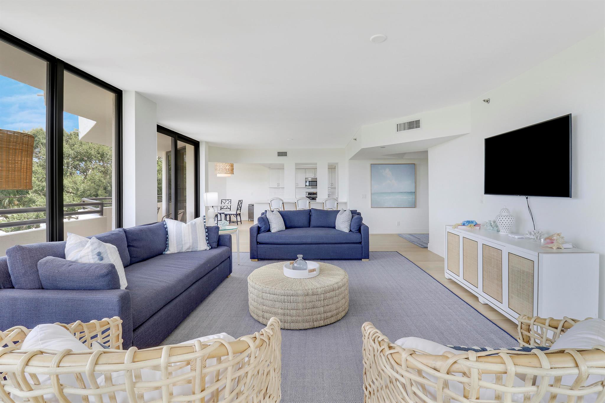 SOUTHPORTE ONE AT JONATHA - Residential Lease