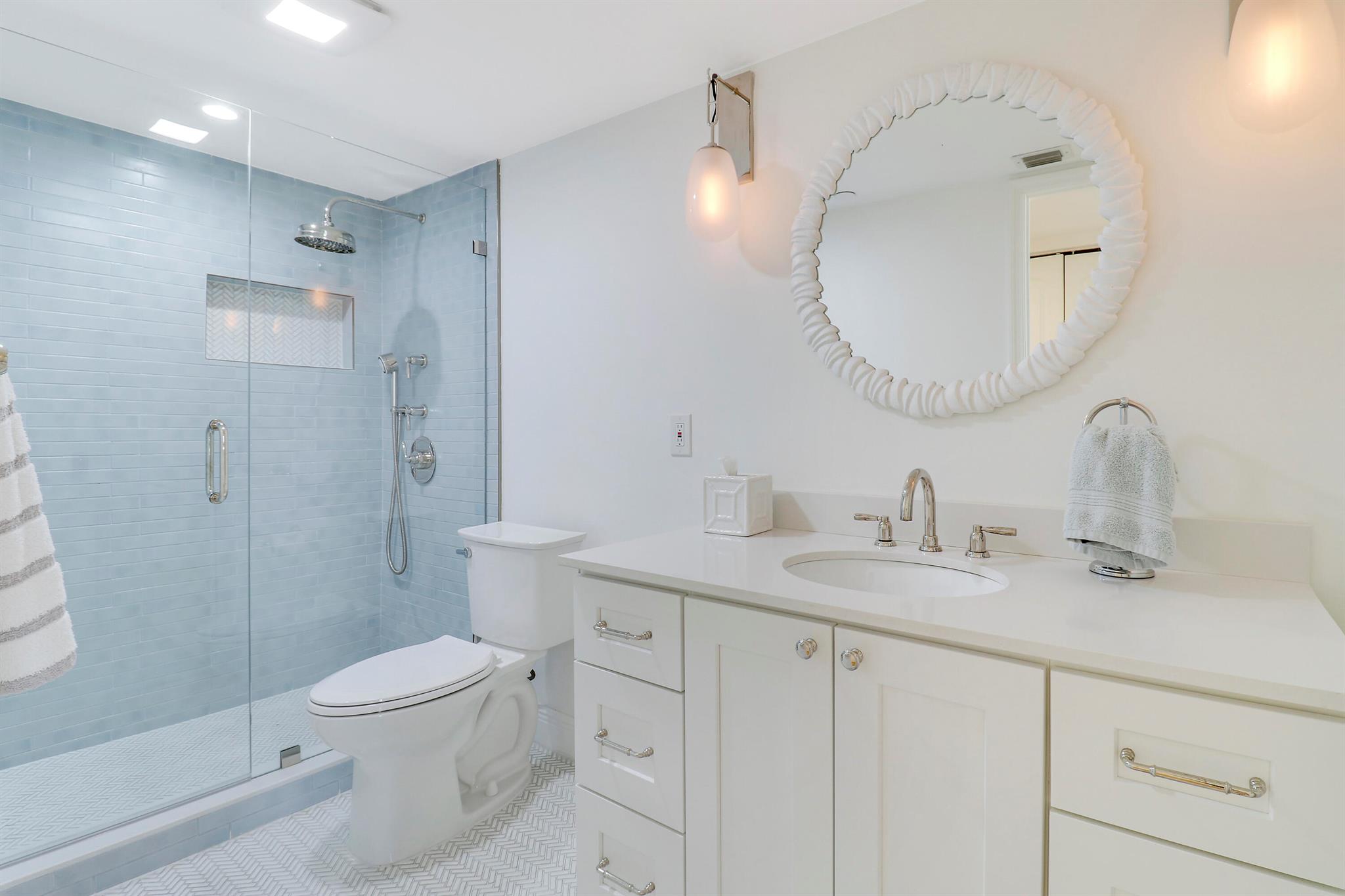 SOUTHPORTE ONE AT JONATHA - Residential Lease