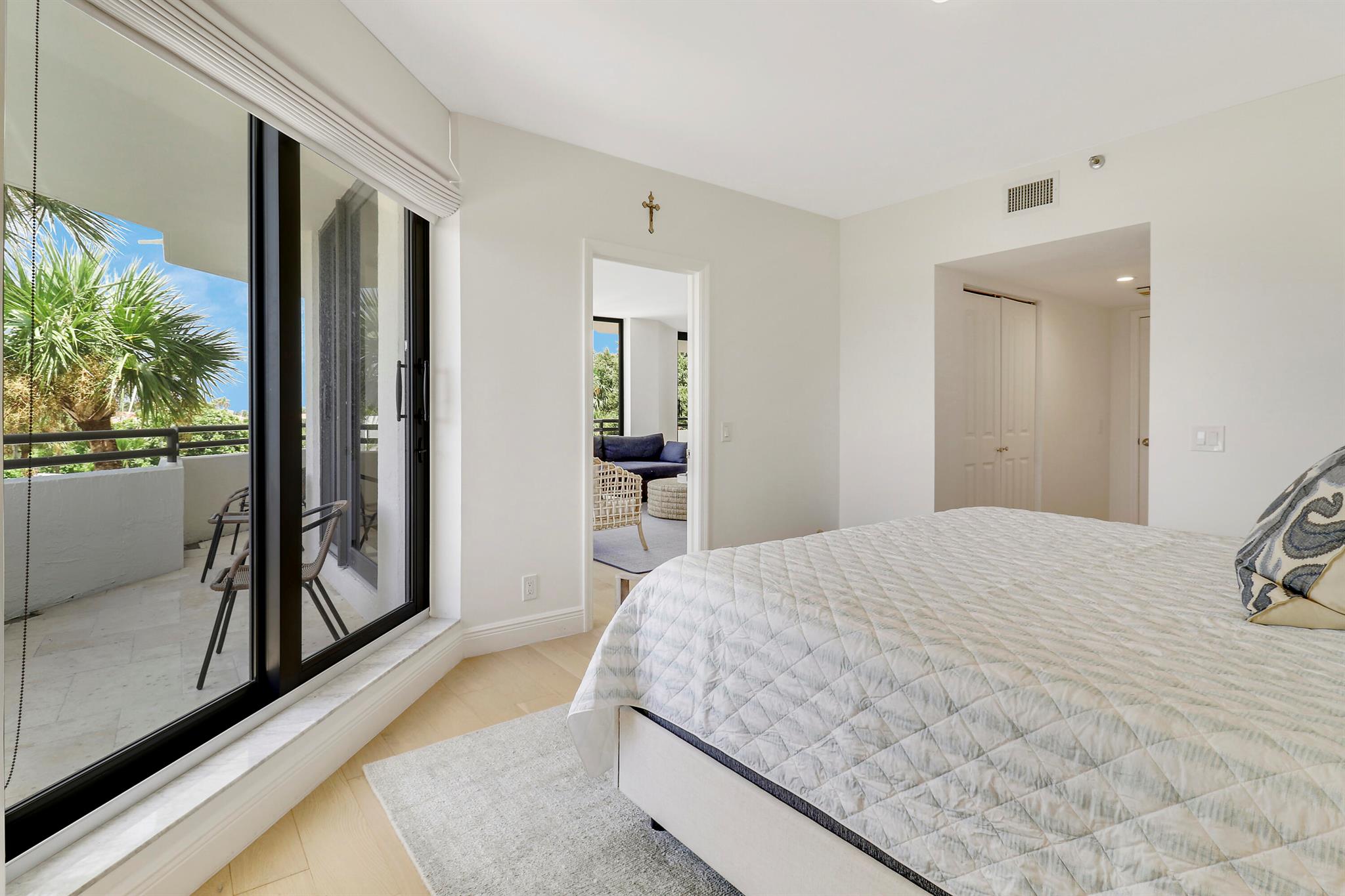 SOUTHPORTE ONE AT JONATHA - Residential Lease