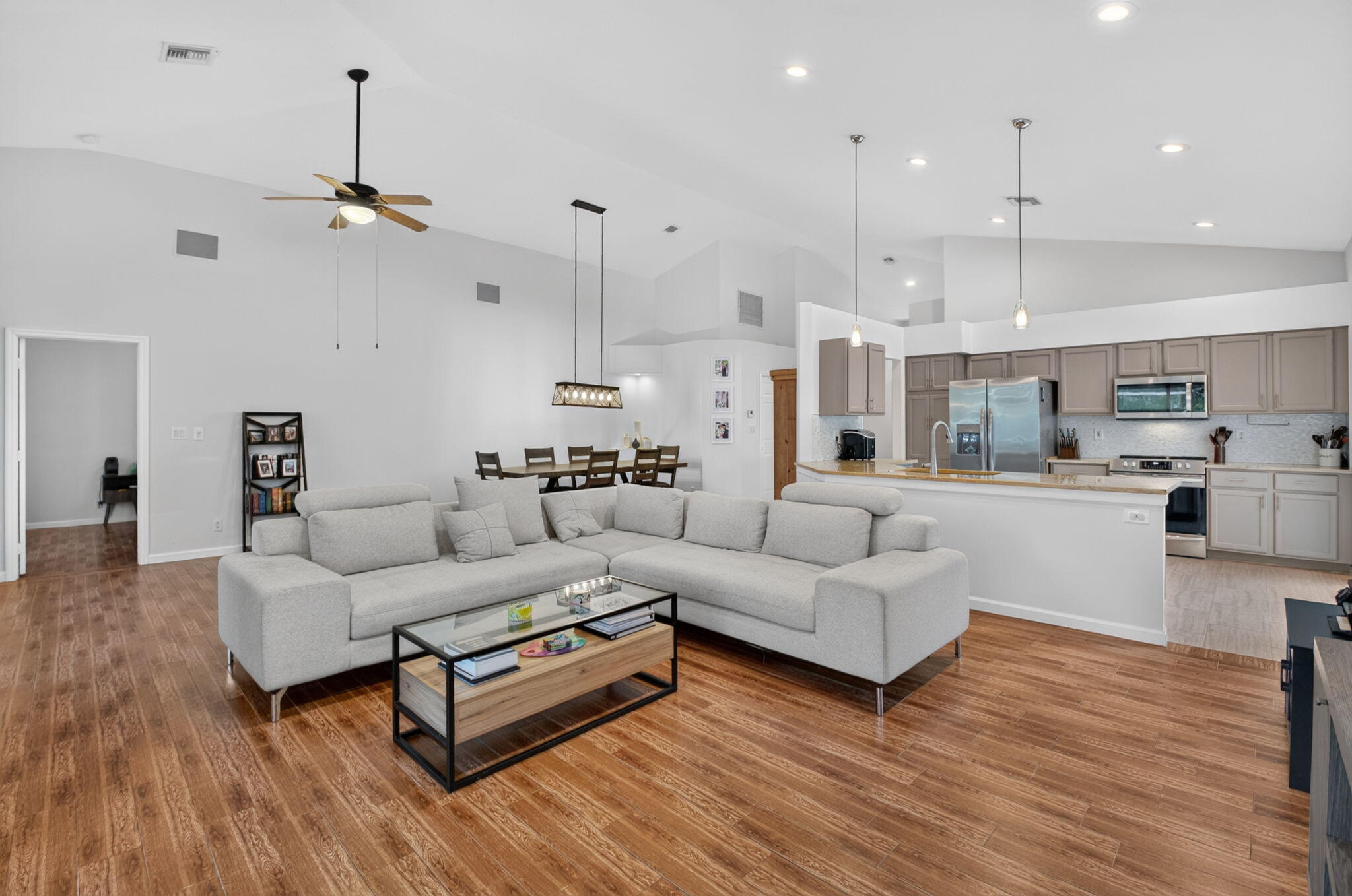 4819 Gateway Gardens Drive