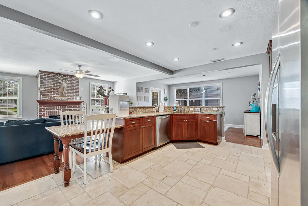 CLEWISTON RAILROAD TRACTS - Residential