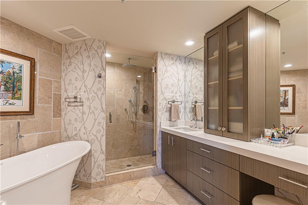 LAS OLAS RIVER HOUSE - Residential
