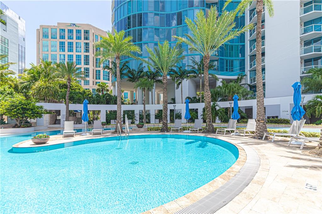 LAS OLAS RIVER HOUSE - Residential