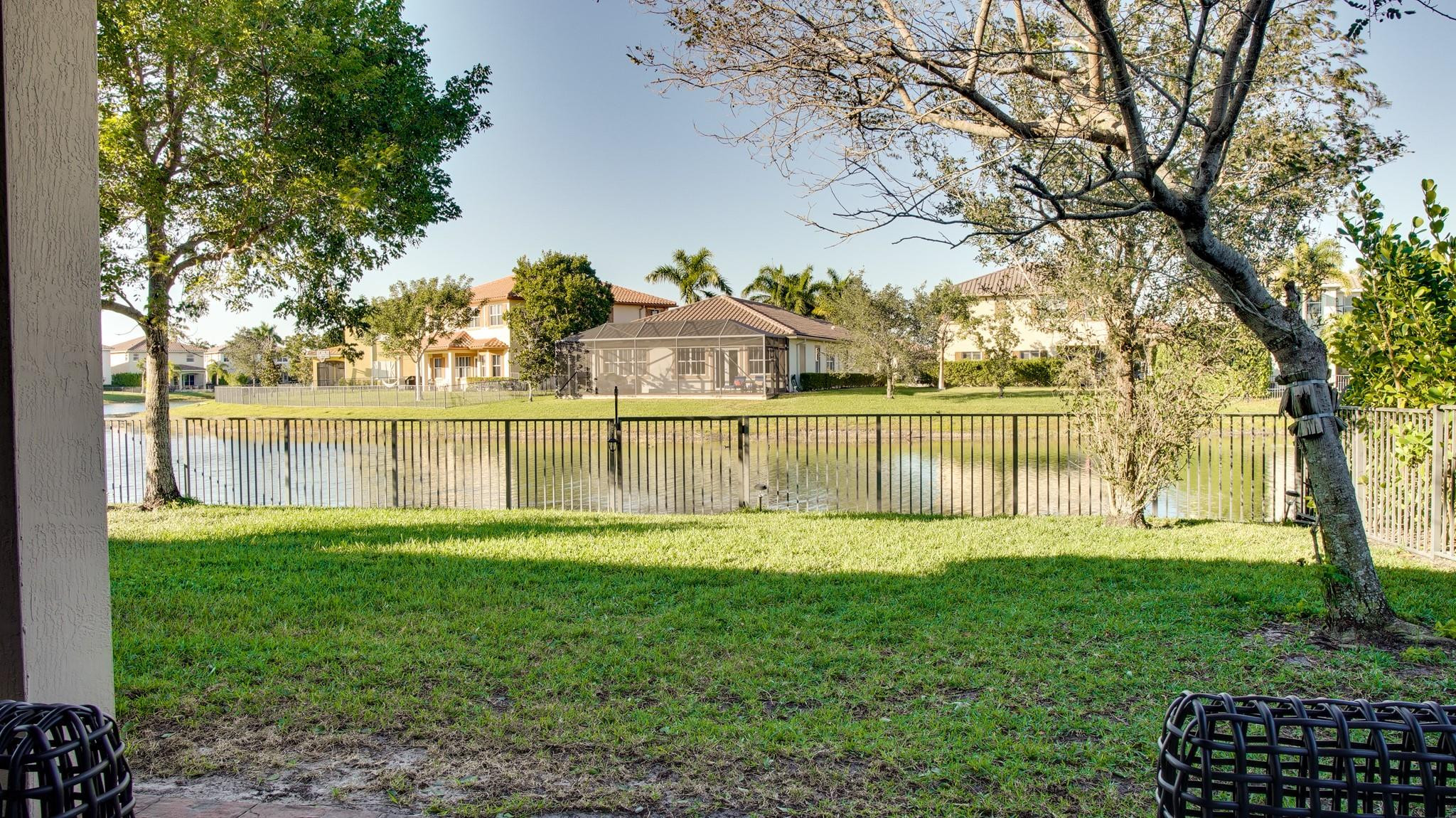 MIRALAGO - Residential