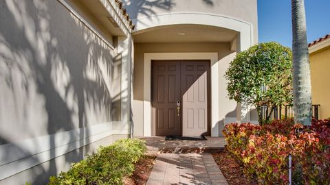 Tiny photo for 9911 S Miralago Way, Parkland, FL 33076 (MLS # F10550445)