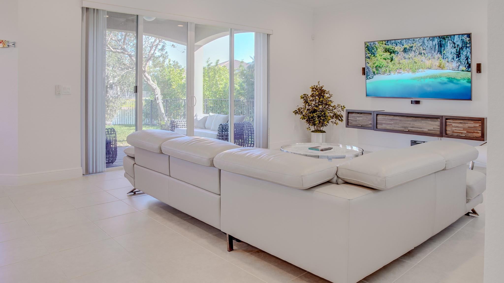 MIRALAGO - Residential