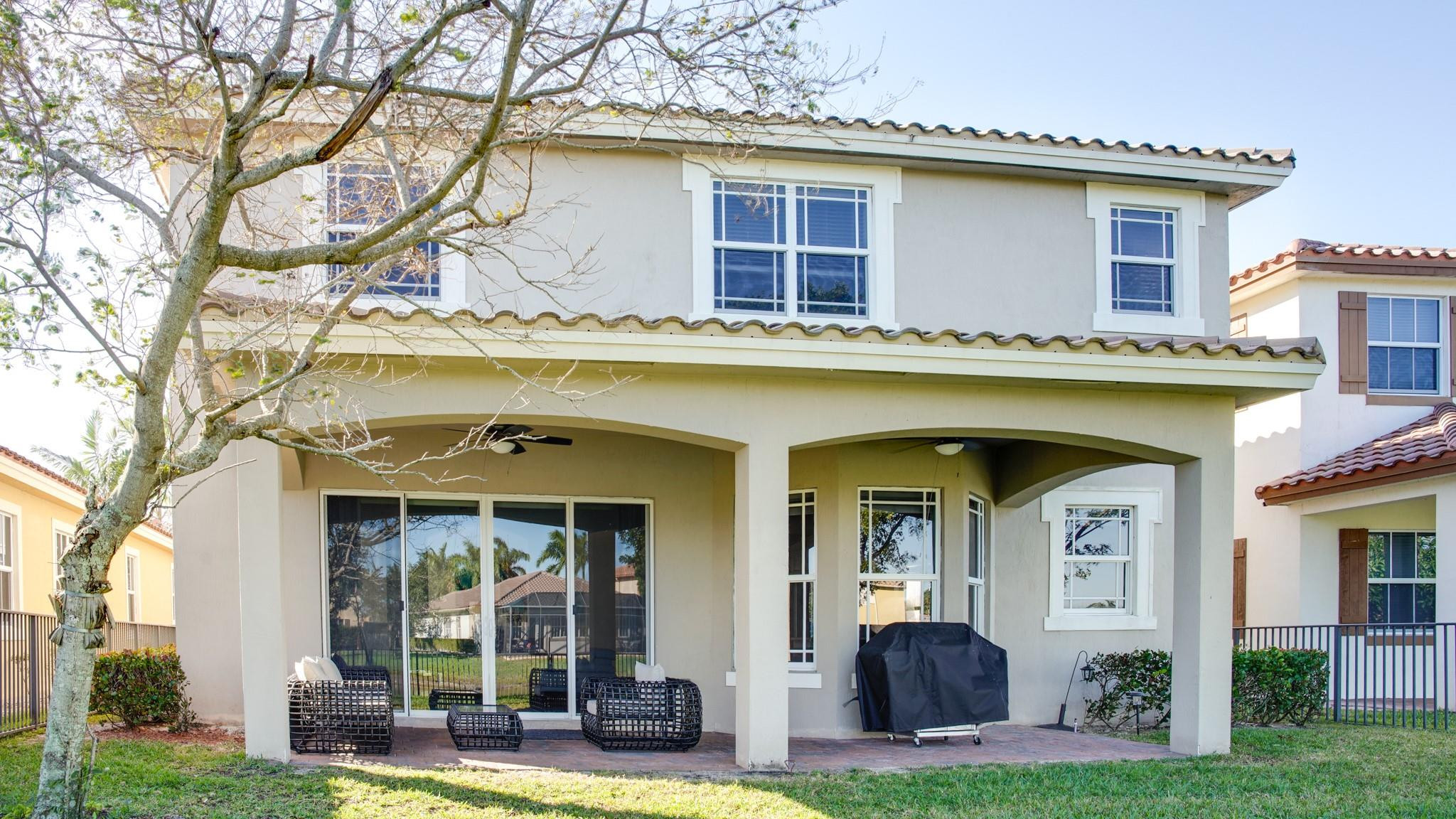 MIRALAGO - Residential