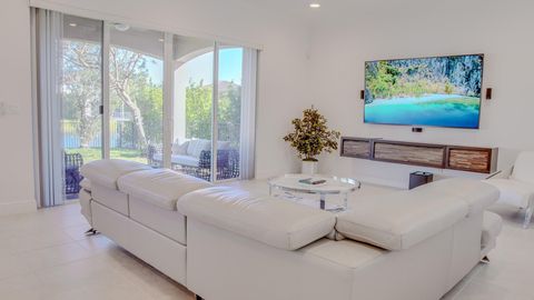 Tiny photo for 9911 S Miralago Way, Parkland, FL 33076 (MLS # F10550445)