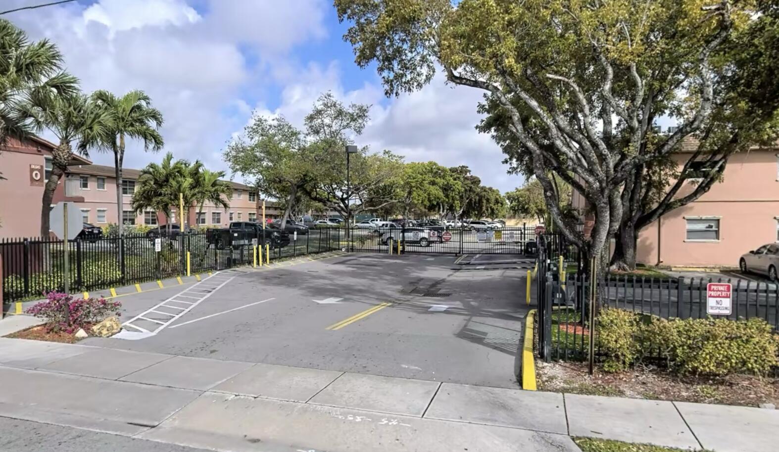 101 NE 41ST Street G115