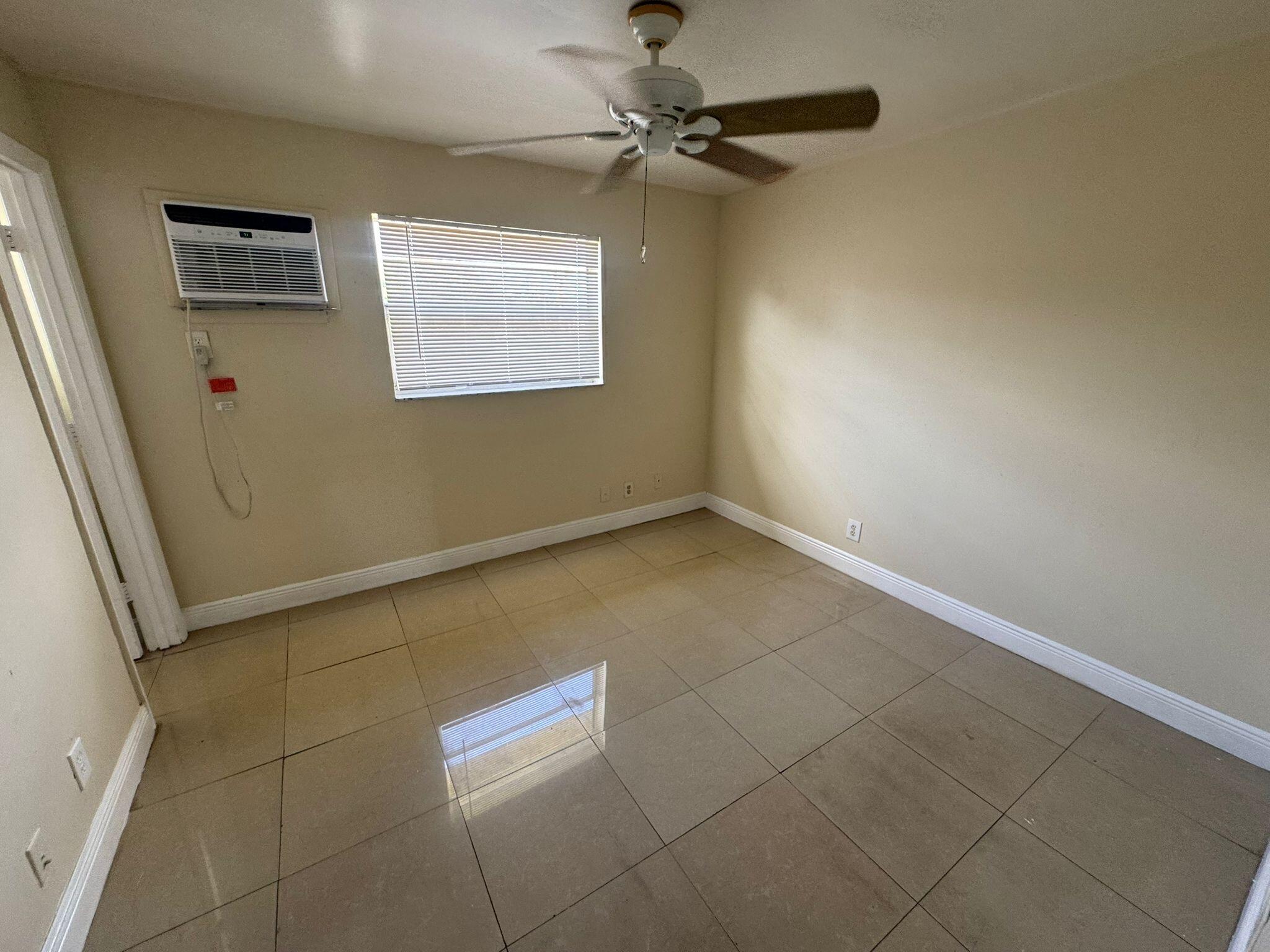 101 NE 41ST Street G115