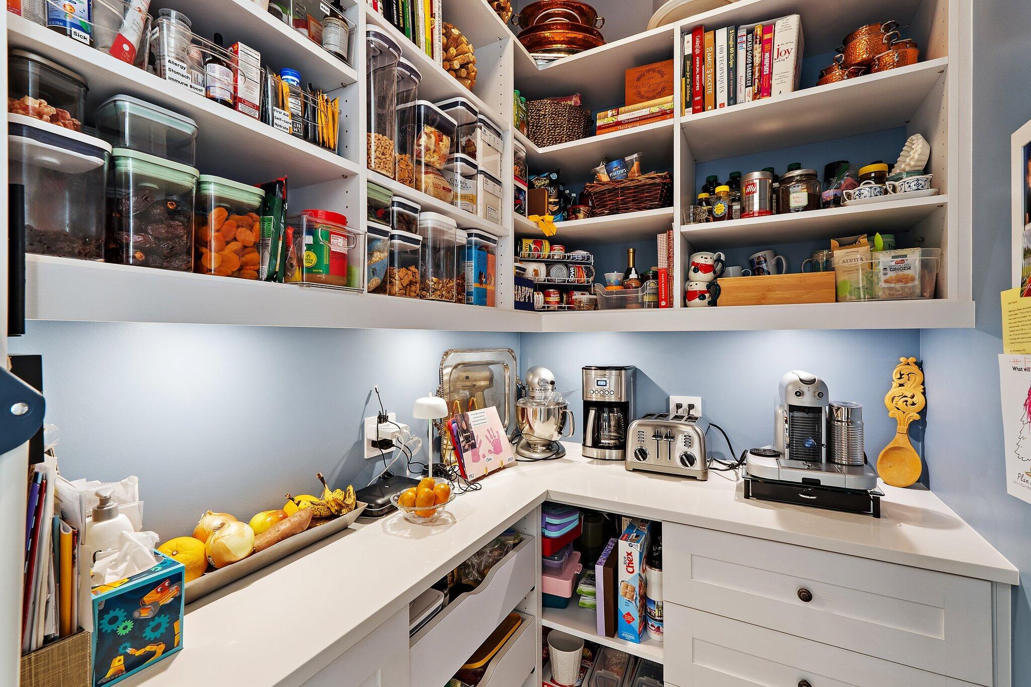 ALTON NEIGHBORHOOD - Residential