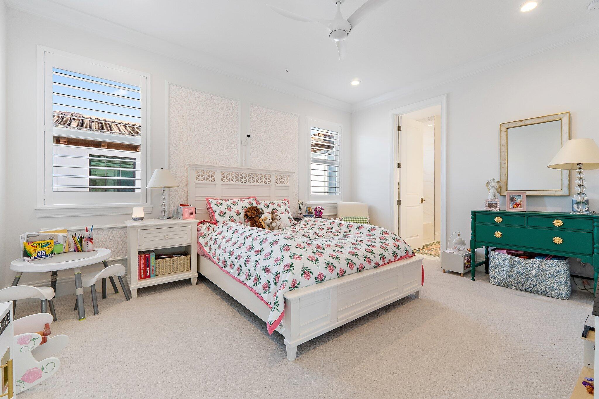 ALTON NEIGHBORHOOD - Residential