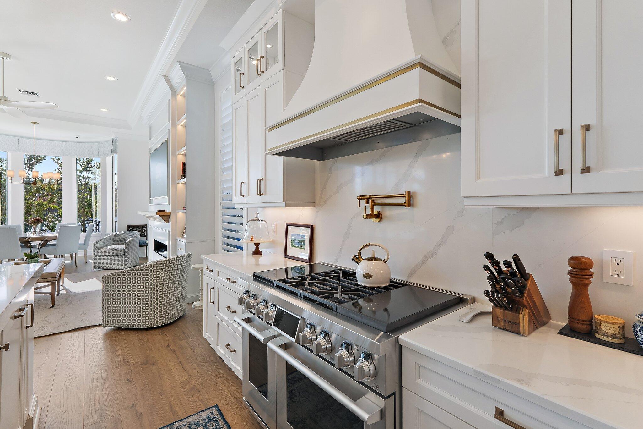 ALTON NEIGHBORHOOD - Residential