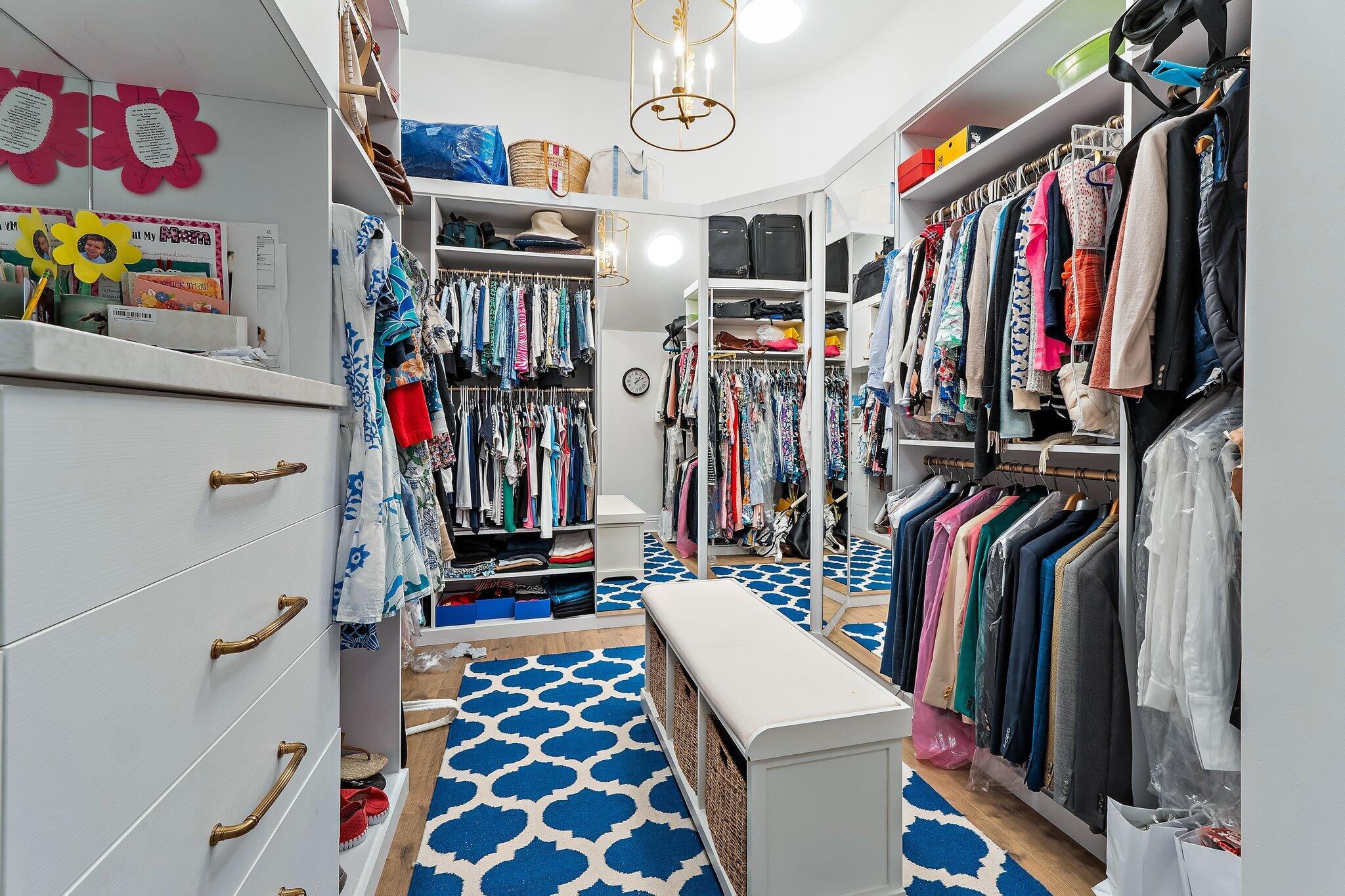 ALTON NEIGHBORHOOD - Residential