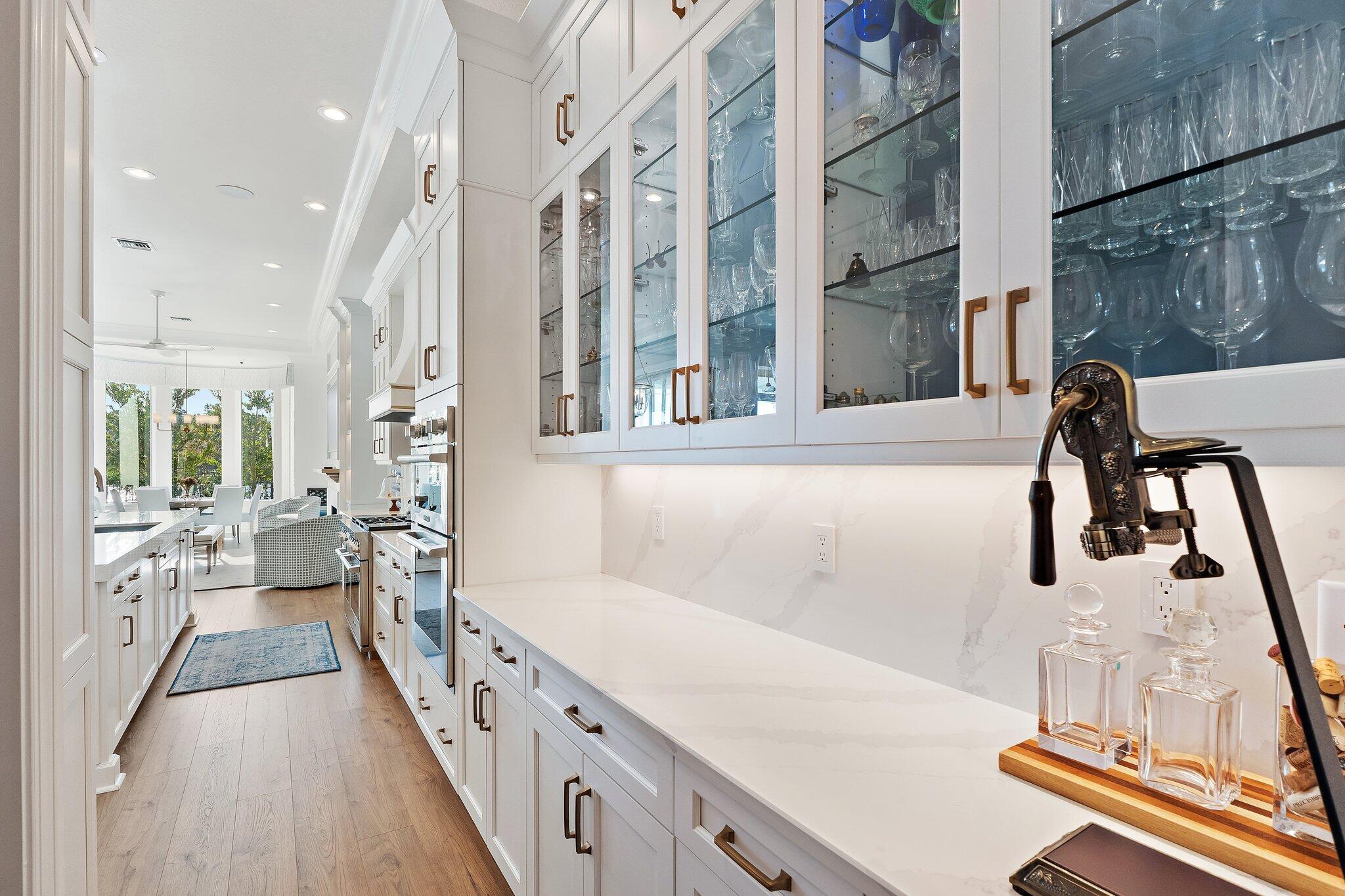 ALTON NEIGHBORHOOD - Residential