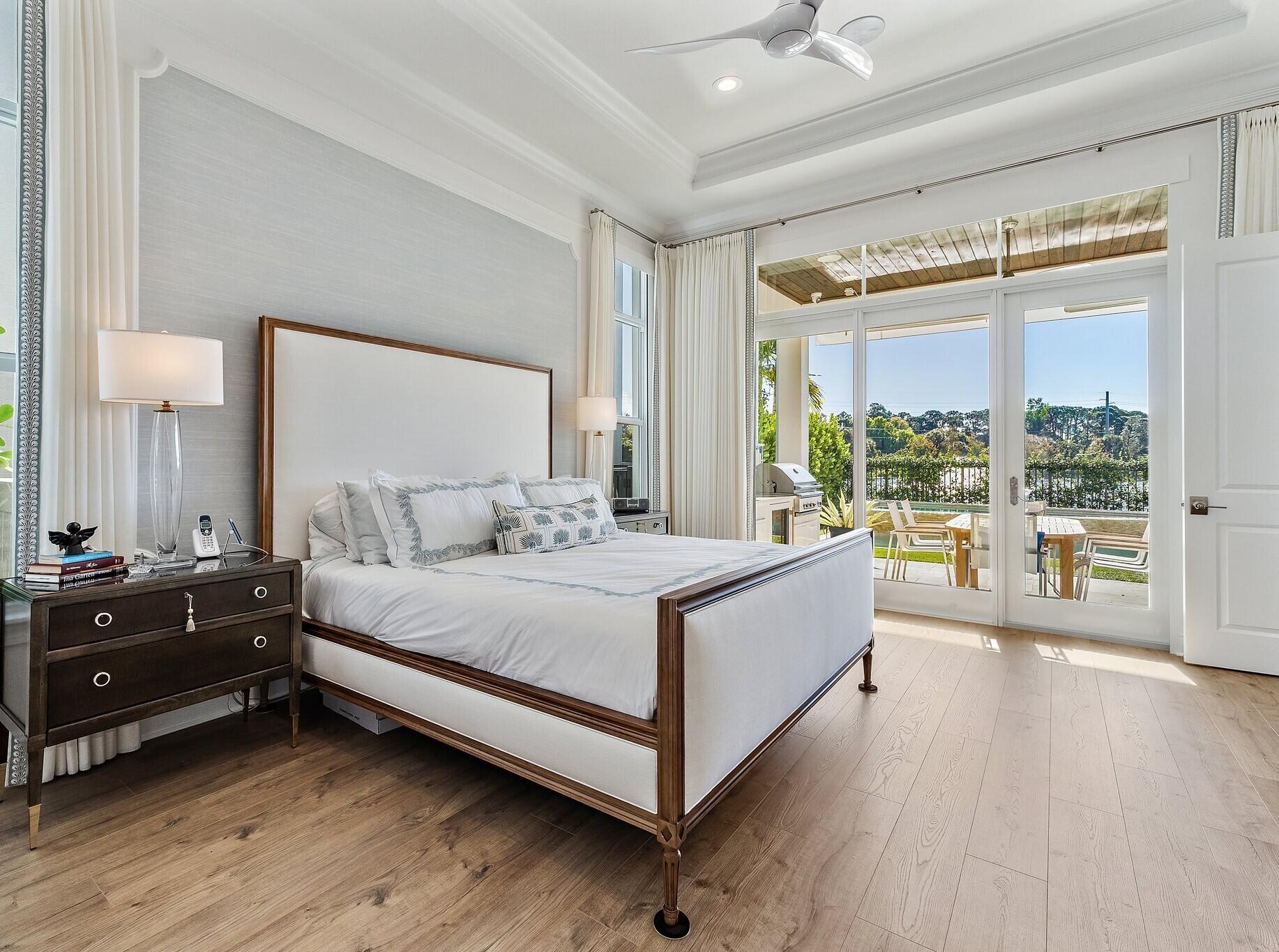 ALTON NEIGHBORHOOD - Residential