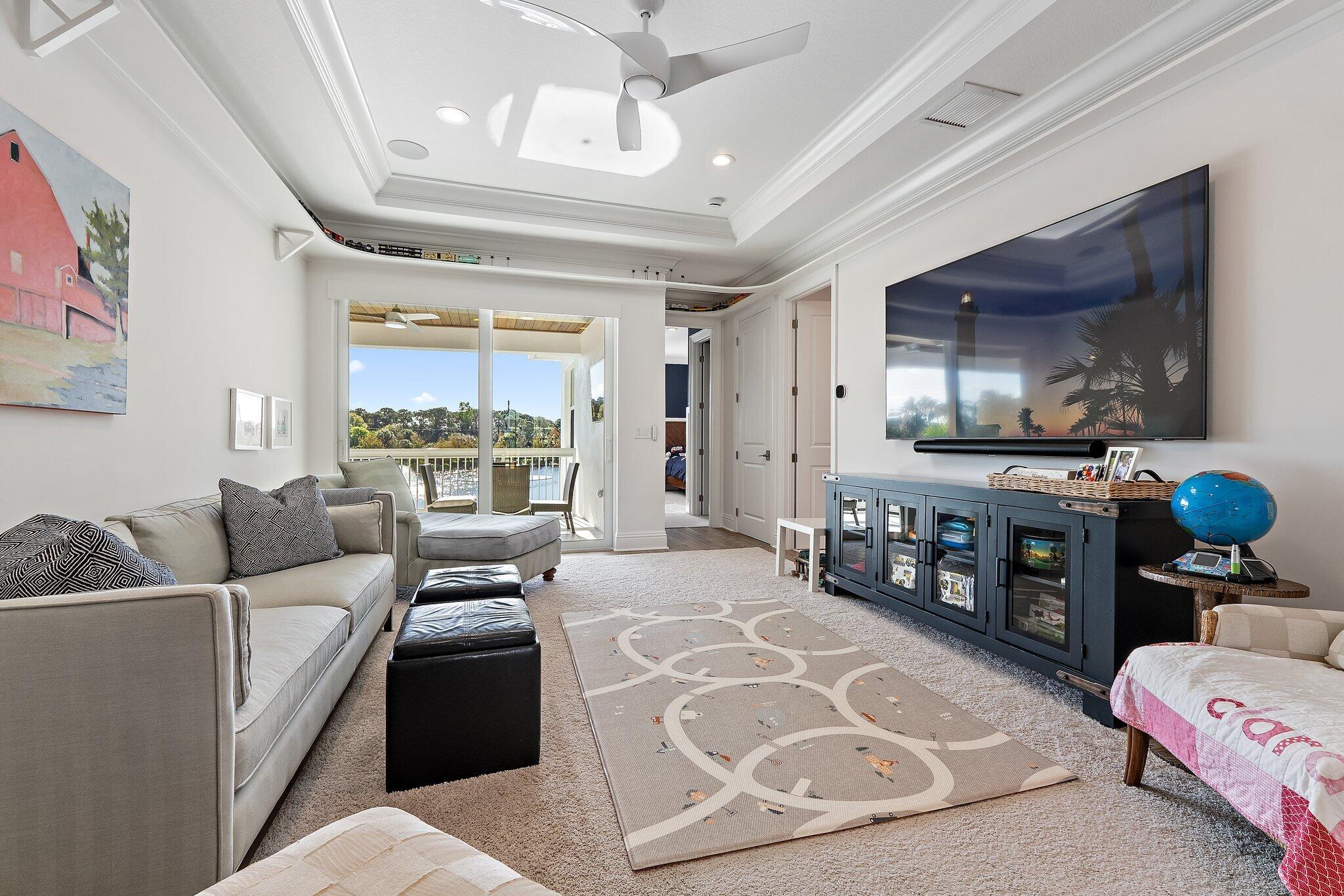 ALTON NEIGHBORHOOD - Residential