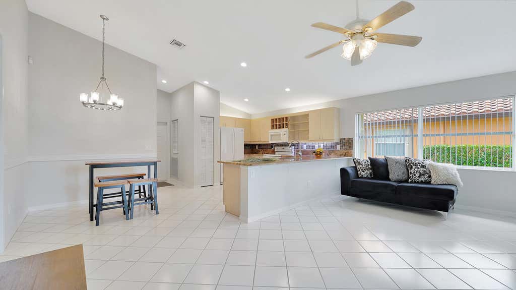 Photo of 5650 Aspen Ridge Circle, Delray Beach, FL 33484 (MLS # R10963460)