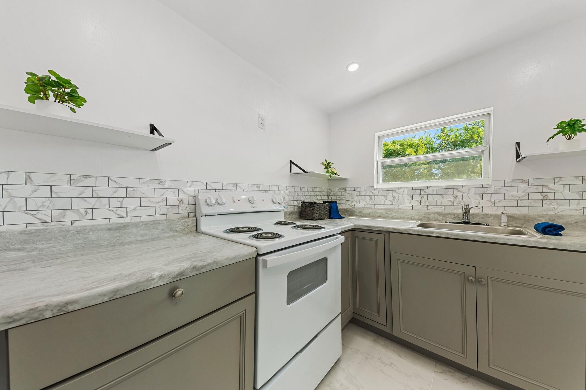 LAKE WORTH TOWN OF - Residential