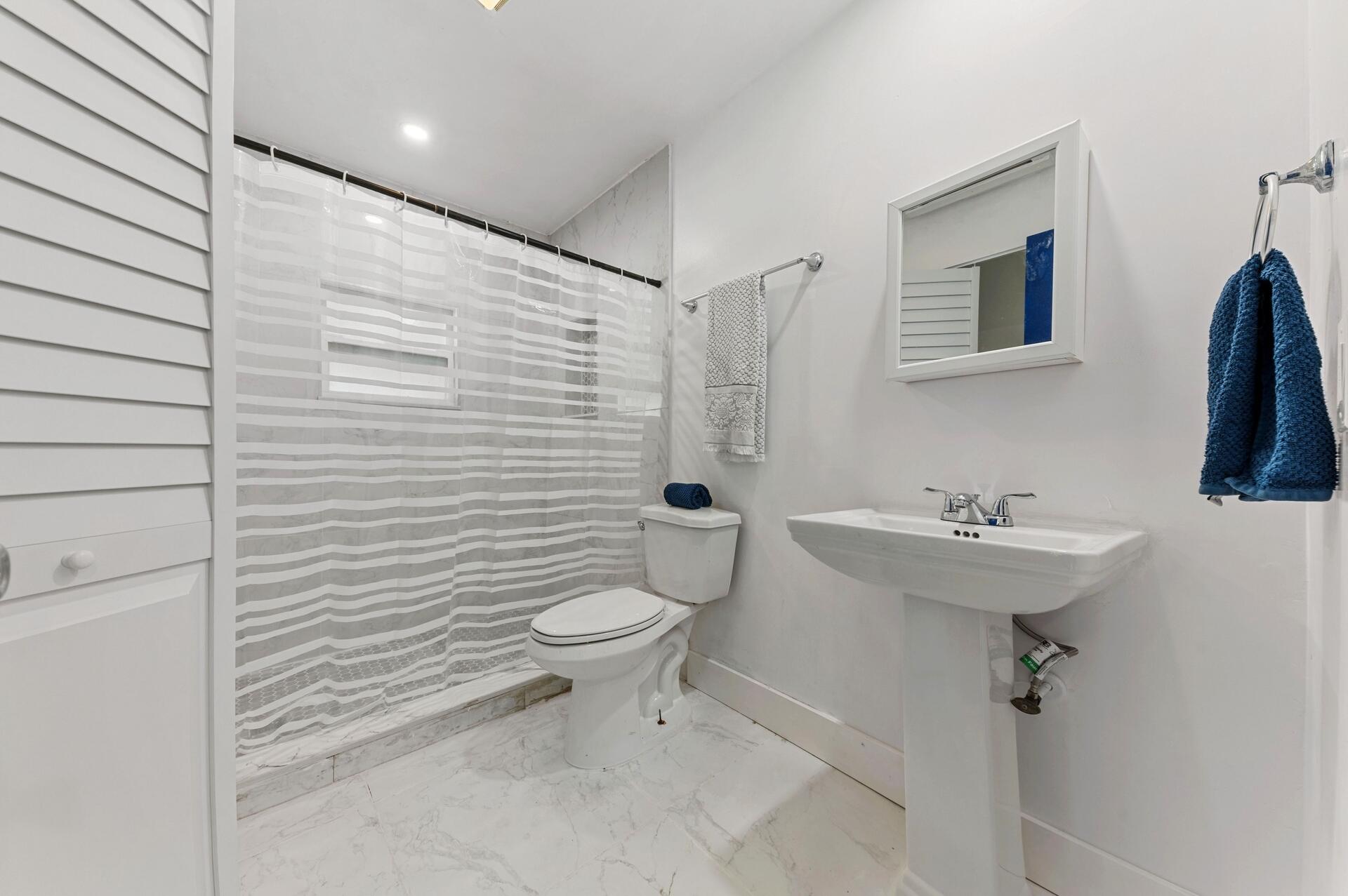 LAKE WORTH TOWN OF - Residential