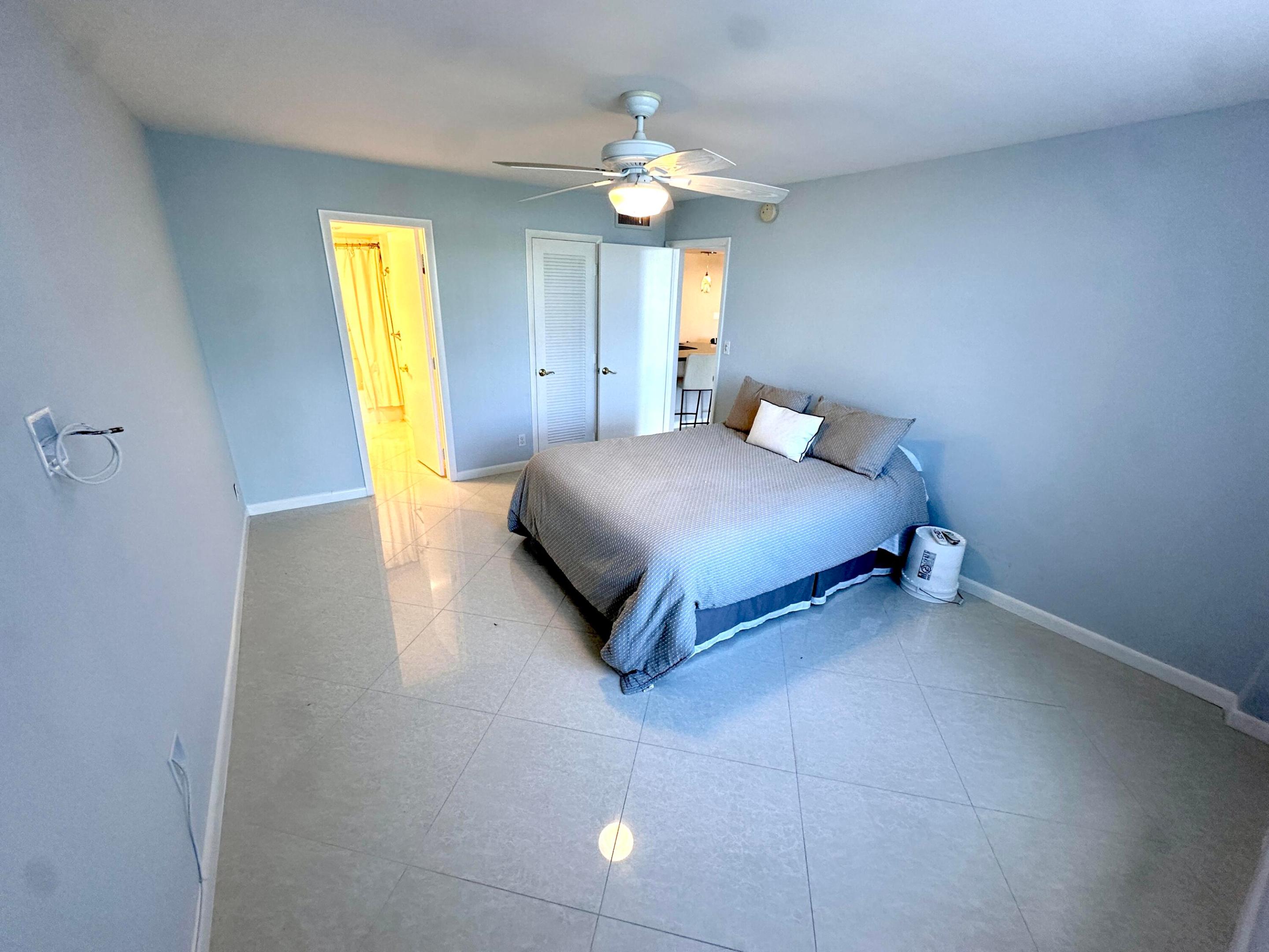 VENETIAN CONDO - Residential Lease