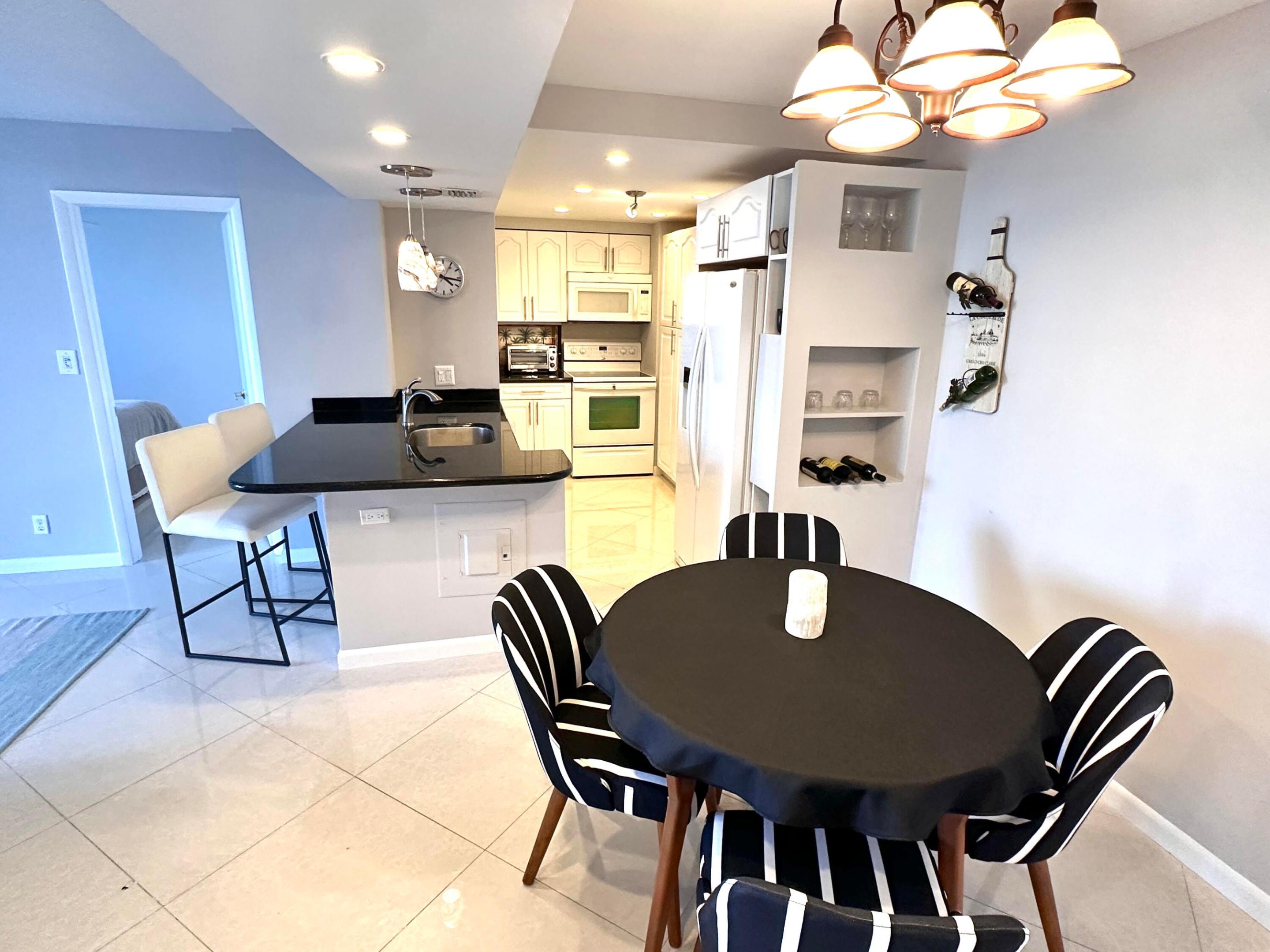 VENETIAN CONDO - Residential Lease
