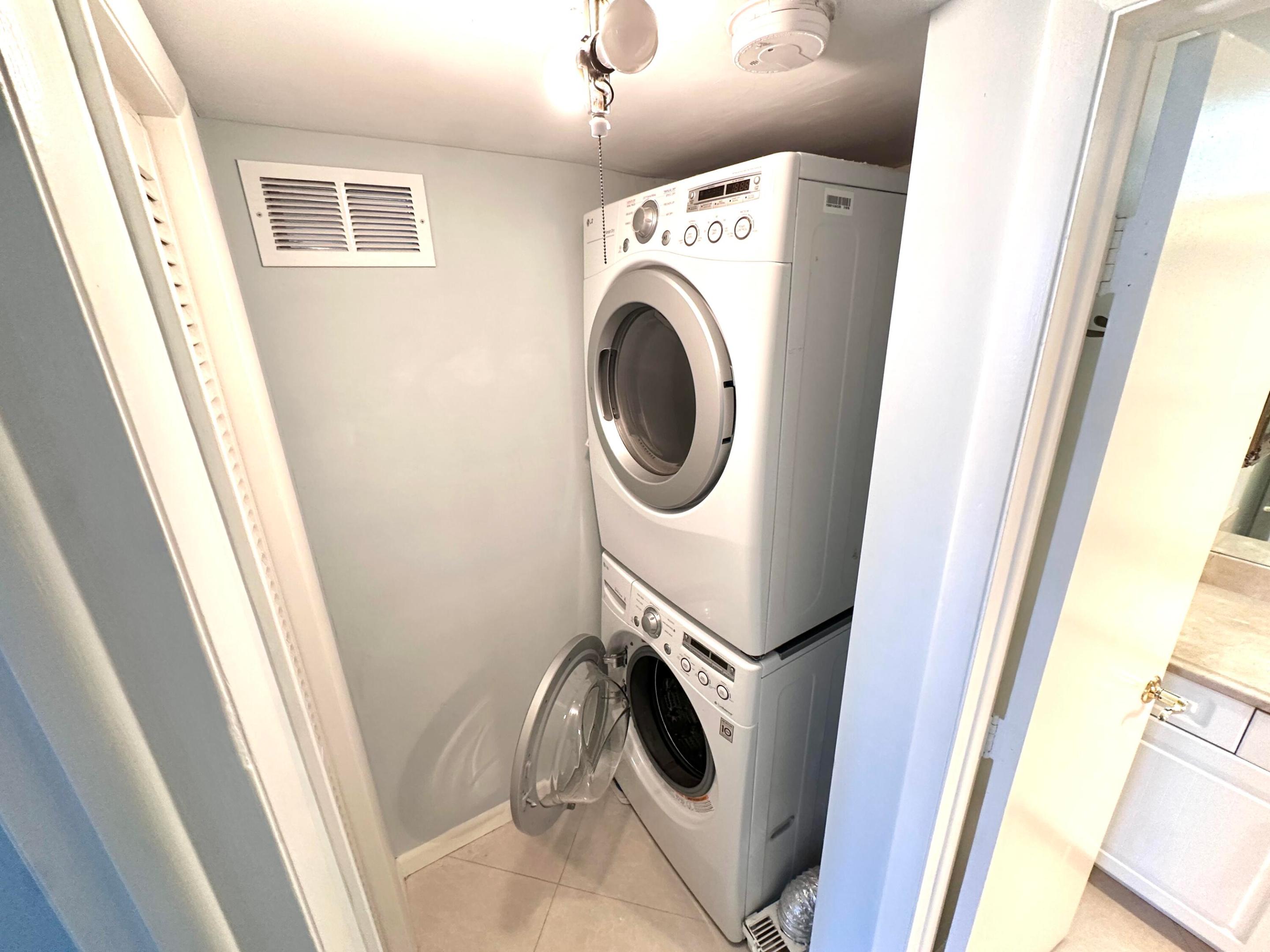 VENETIAN CONDO - Residential Lease