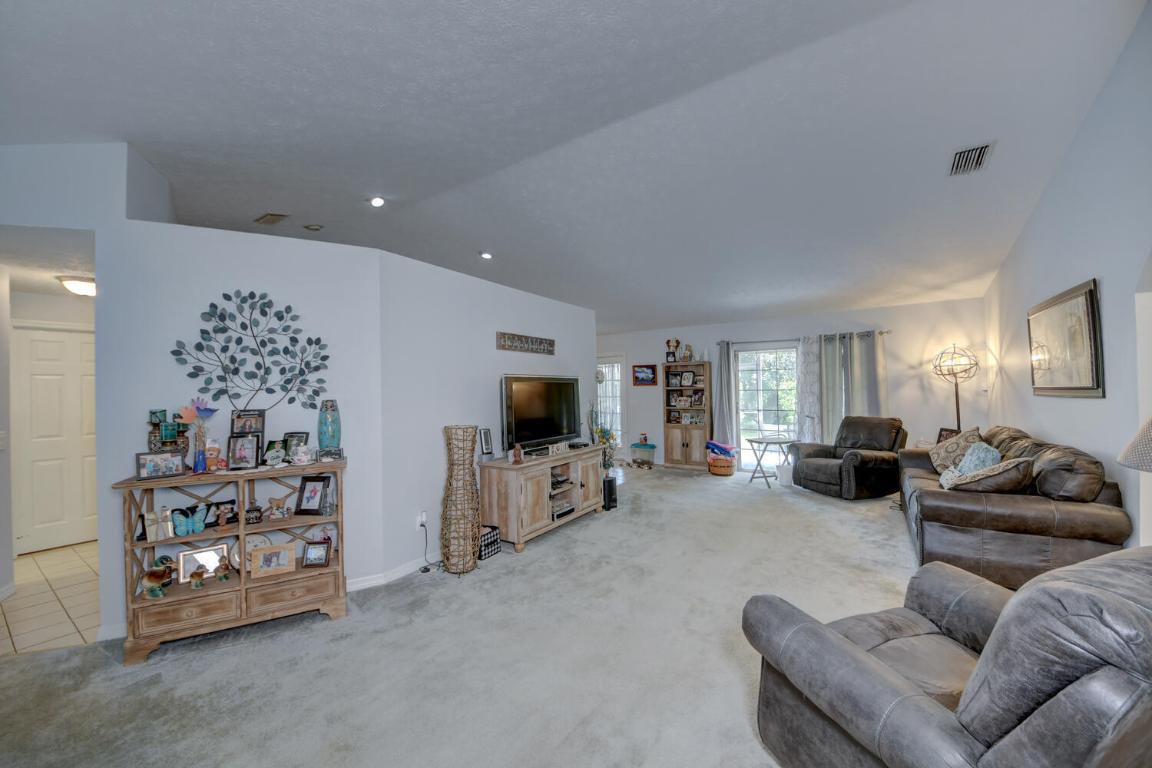 LAKEWOOD PARK UNIT 8 - Residential